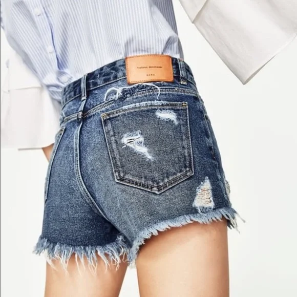 Zara Trafaluc Denimwear High Rise Distressed Shorts, Size 6 - Picture 13 of 13